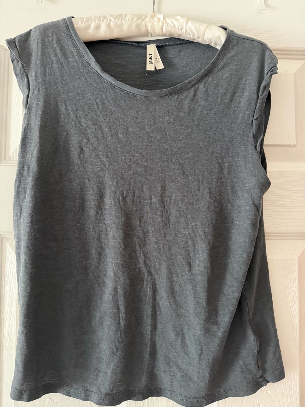 Pact Crewneck Top in Greenish Grey